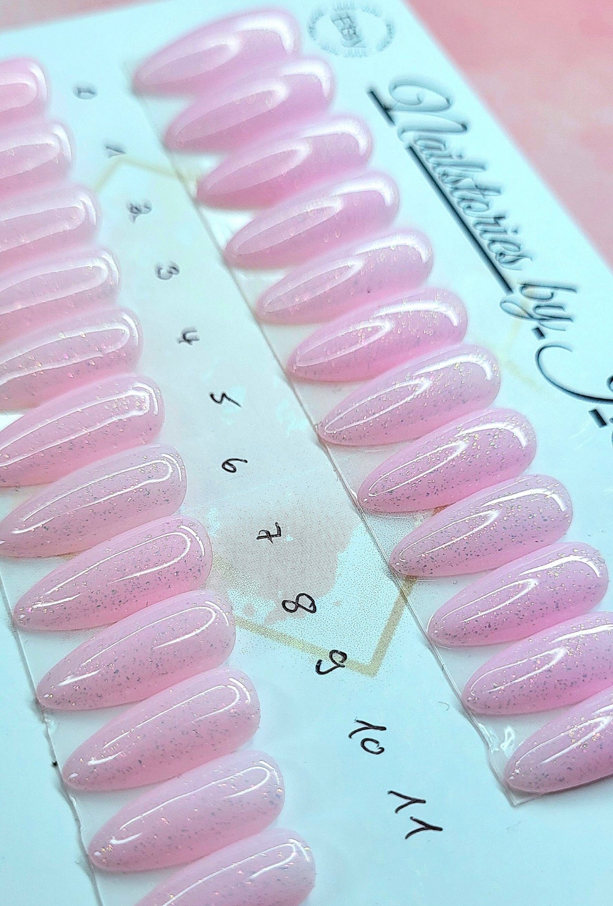 Ready to Wear Set - Press on nails
