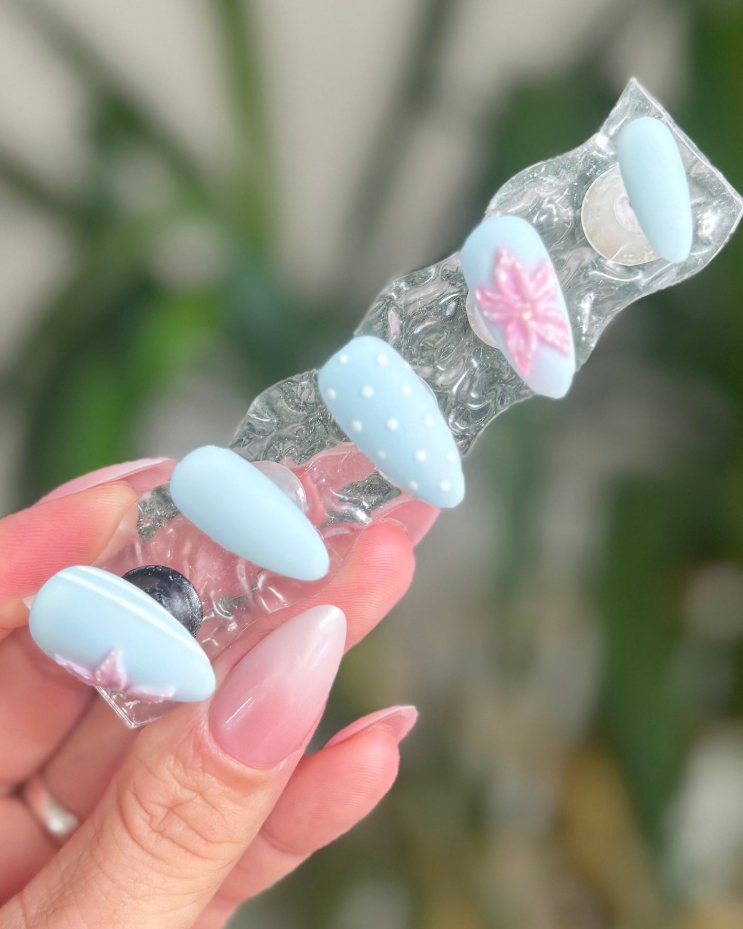 Blue Sky - Made by Order Press on nails