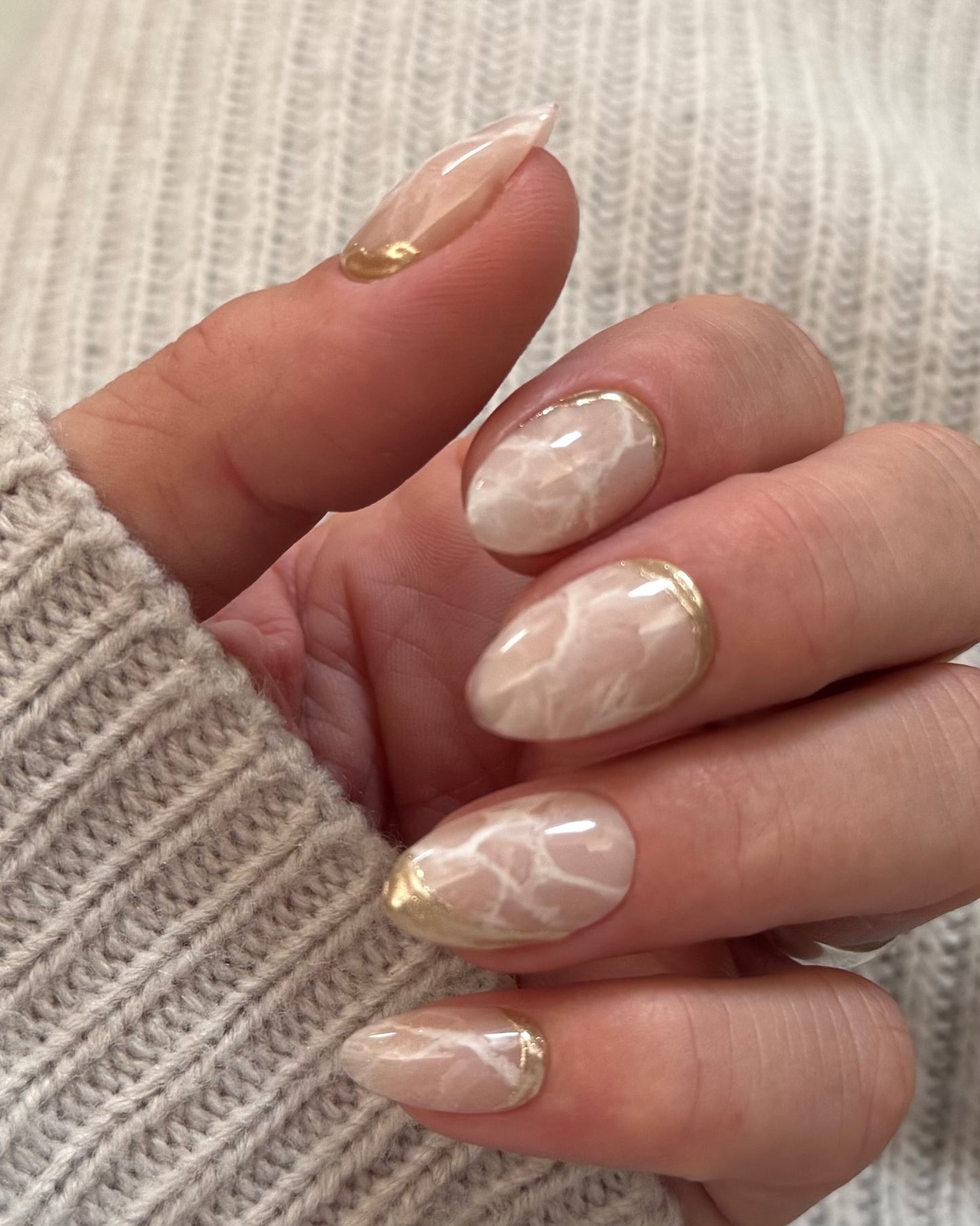 Golden Veins - Made by order press on nails