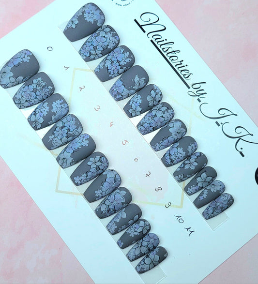 Ready to Wear Set - Press on nails