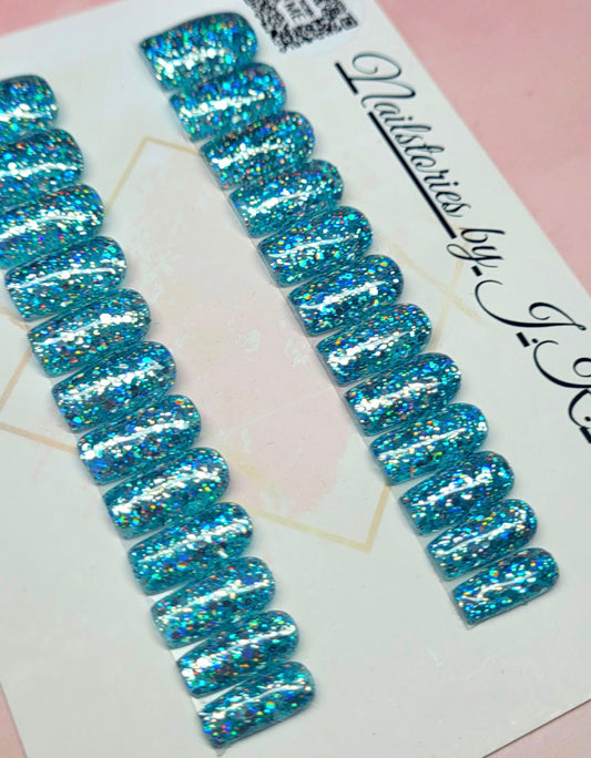 Ready to Wear Set - Press on nails