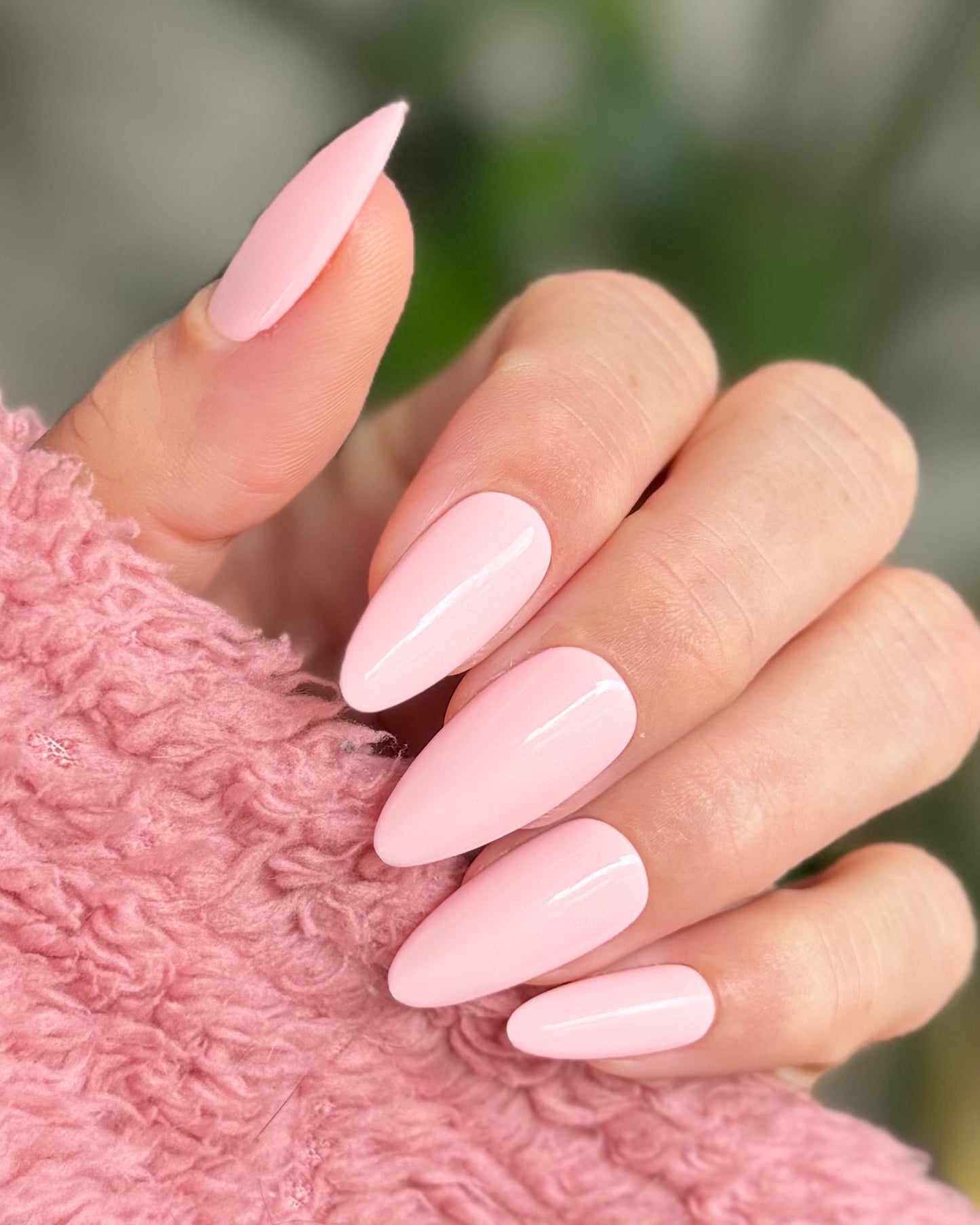 Doll - Press-On Nails