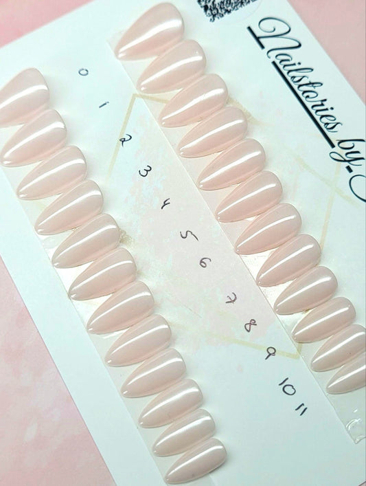 Ready to Wear Set - Press on nails