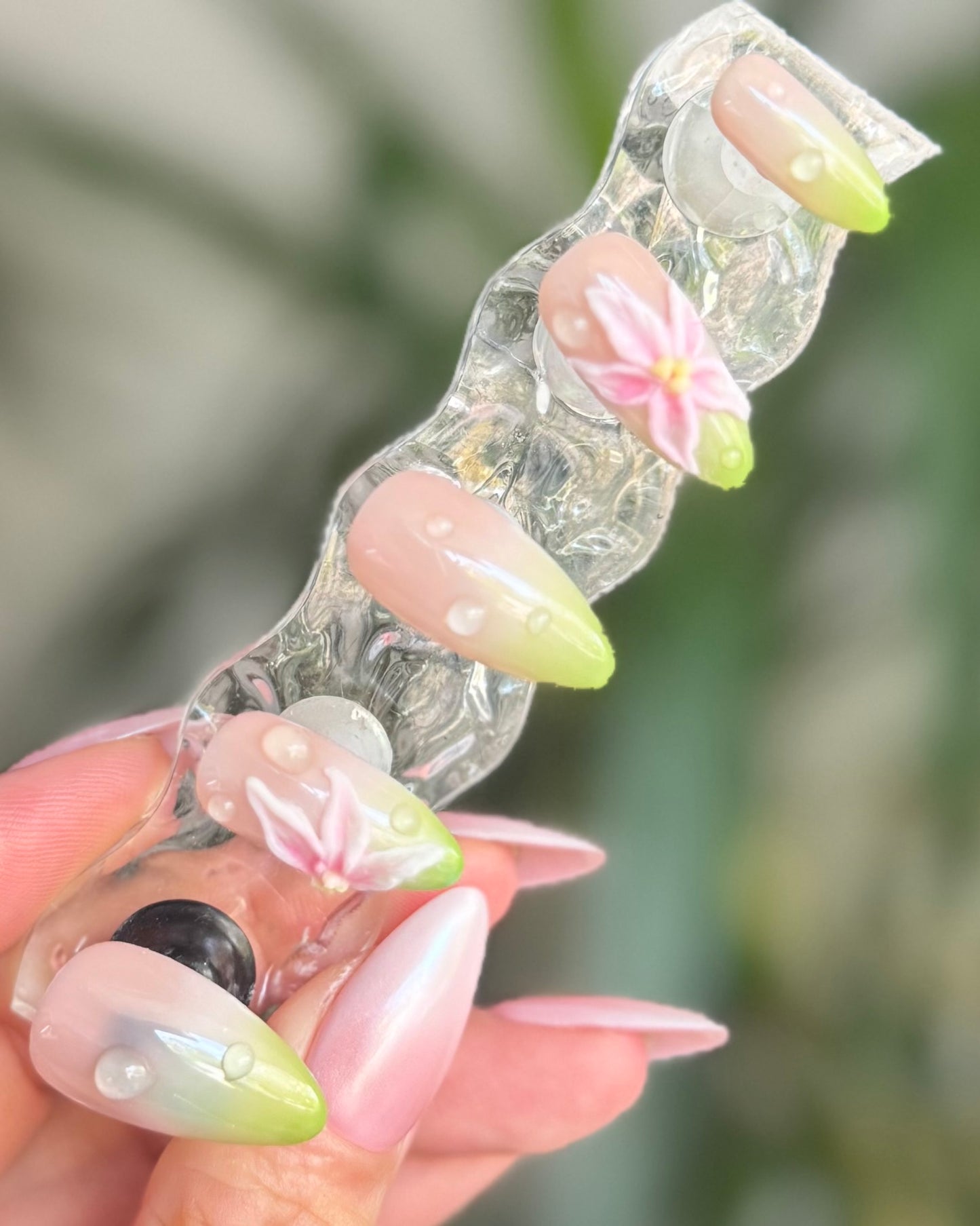 Morning dew - Made by Order Press on nails