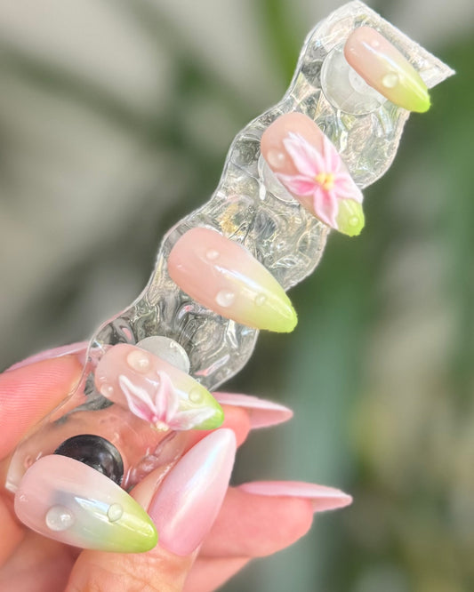 Morning dew - Made by Order Press on nails