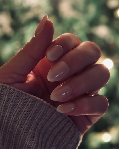 Soft White French Press-on Nägel – Premium French Design, wiederverwendbar