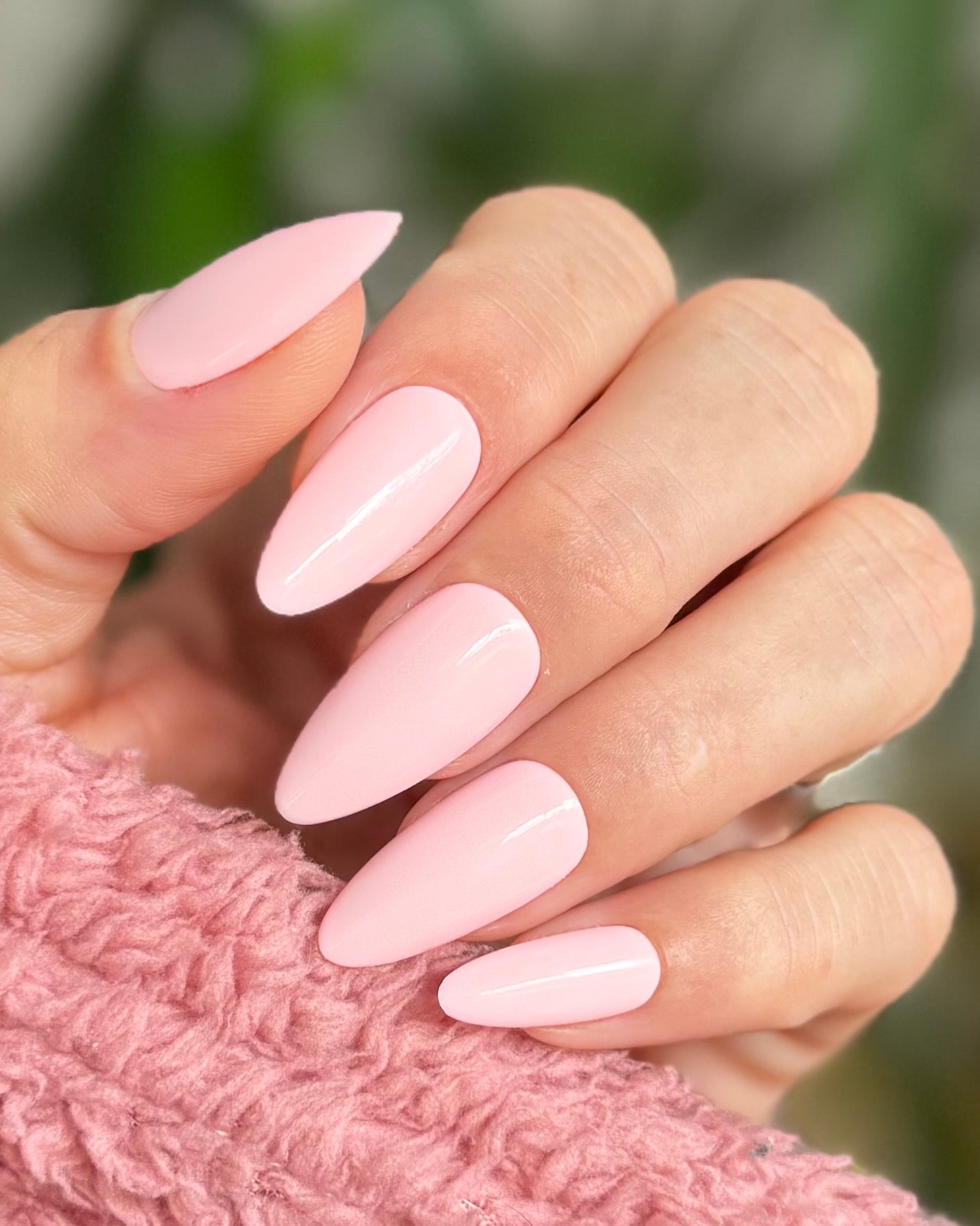 Doll - Press-On Nails