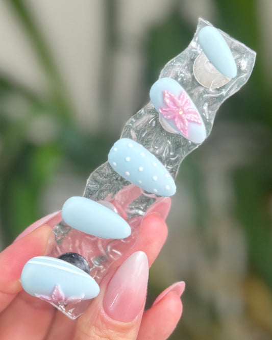 Blue Sky - Made by Order Press on nails