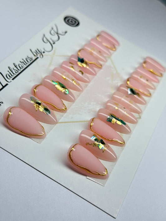 Ready to Wear Set - Press on nails