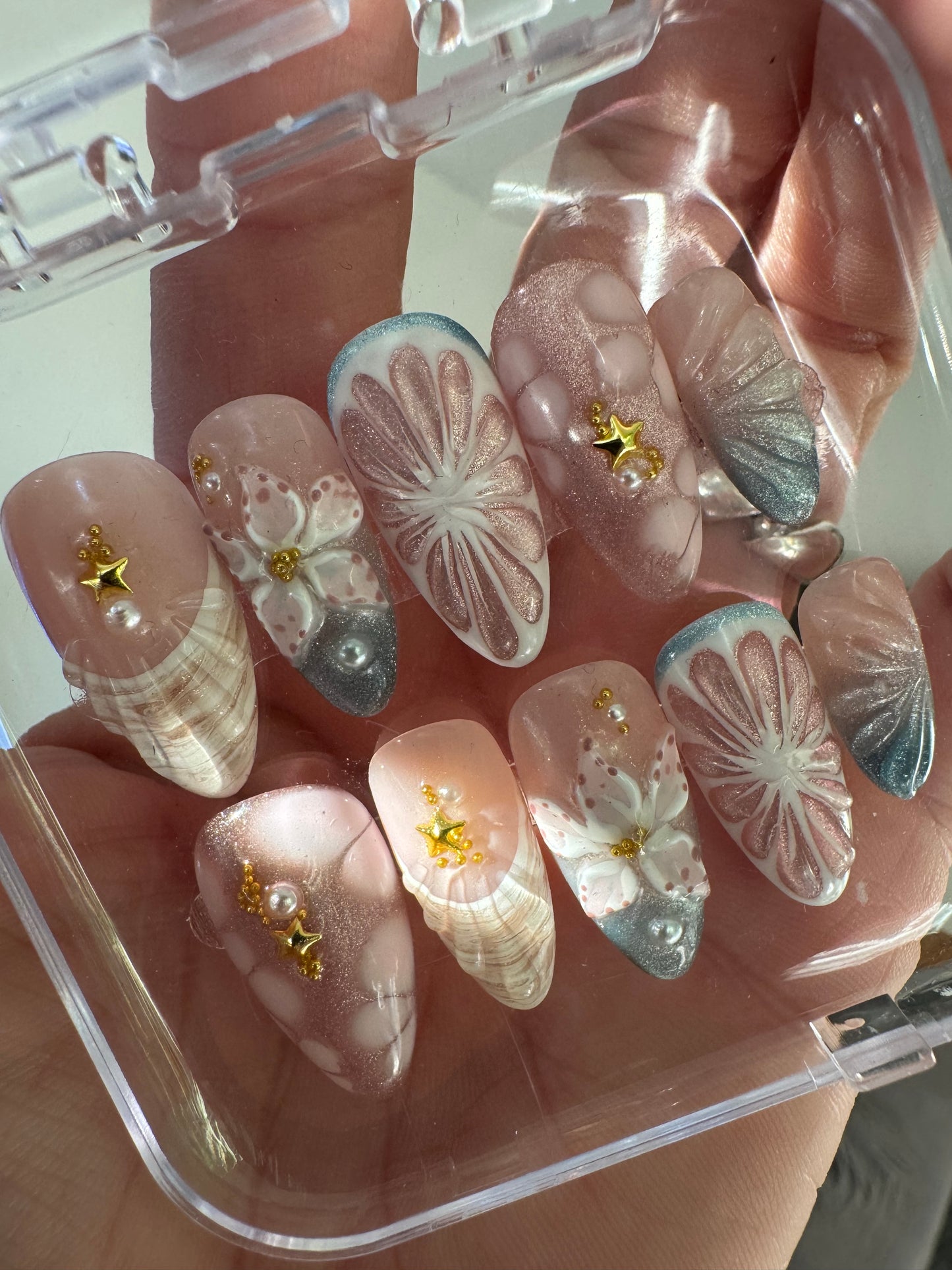 Magical Vacation - Made by Order Press on nails