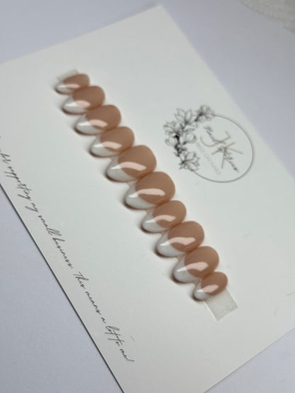 Classic French White Press-on Nägel – The Classic French by The Press On Lounge