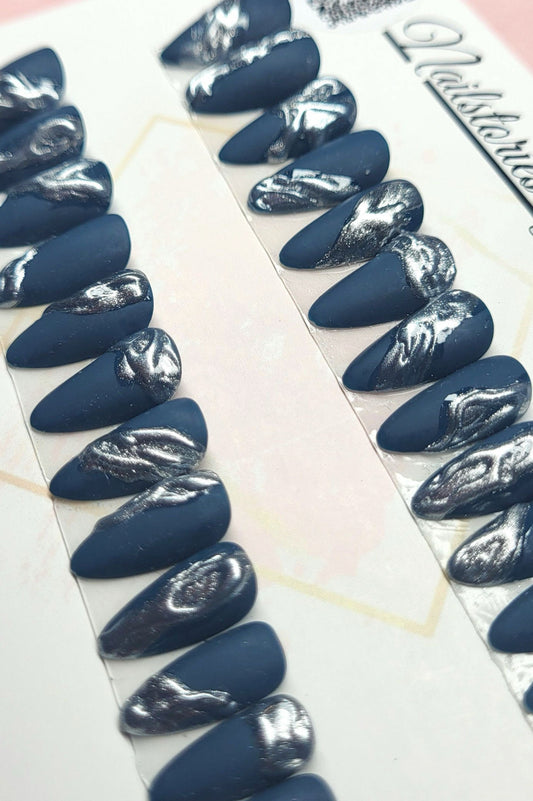 Ready to Wear Set - Press on nails