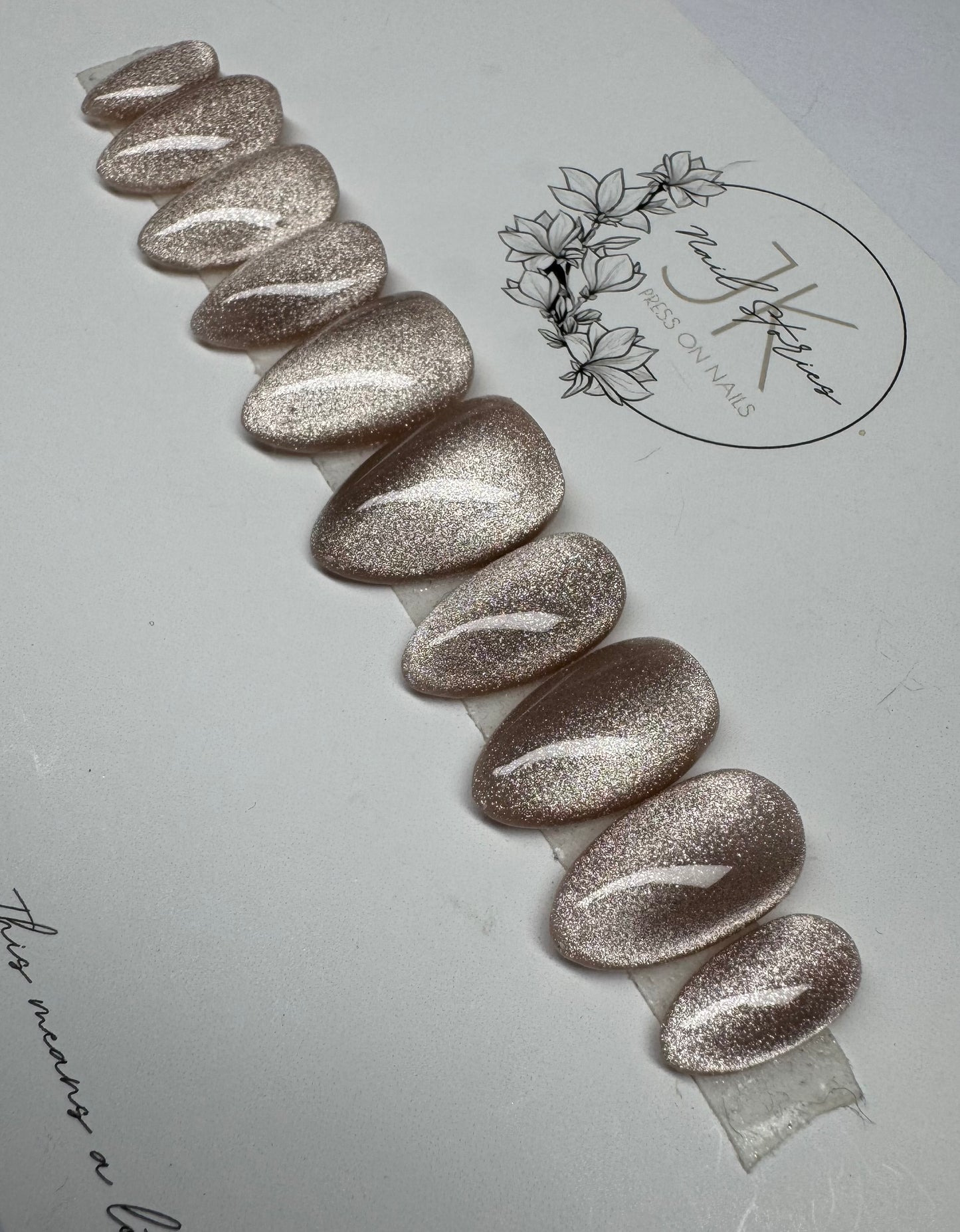 Magnetic Cat Eye - Made by Order Press on nails