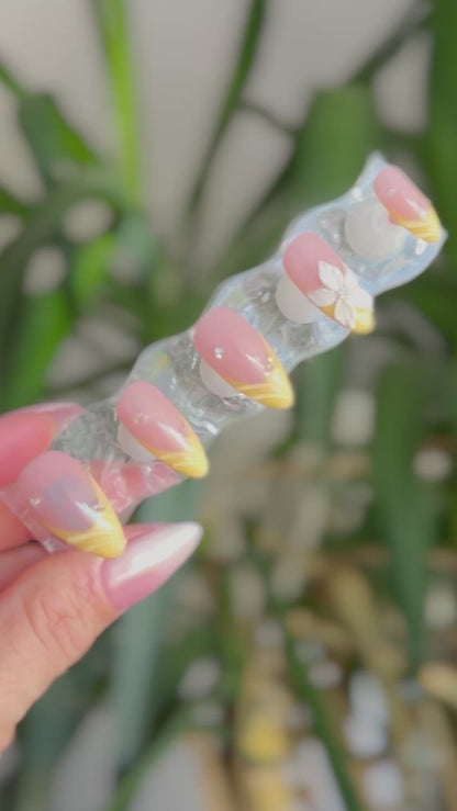 Summer Sun - Made by Order Press on nails