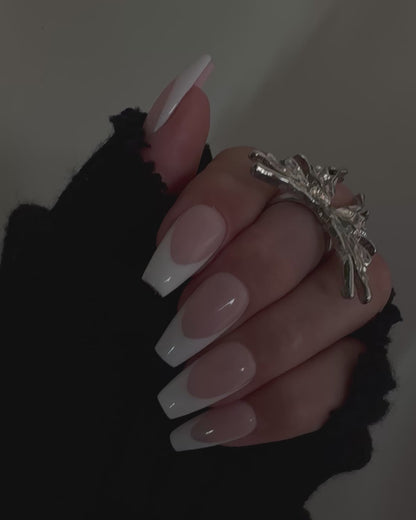 Classic French White Press-on Nägel – The Classic French by The Press On Lounge